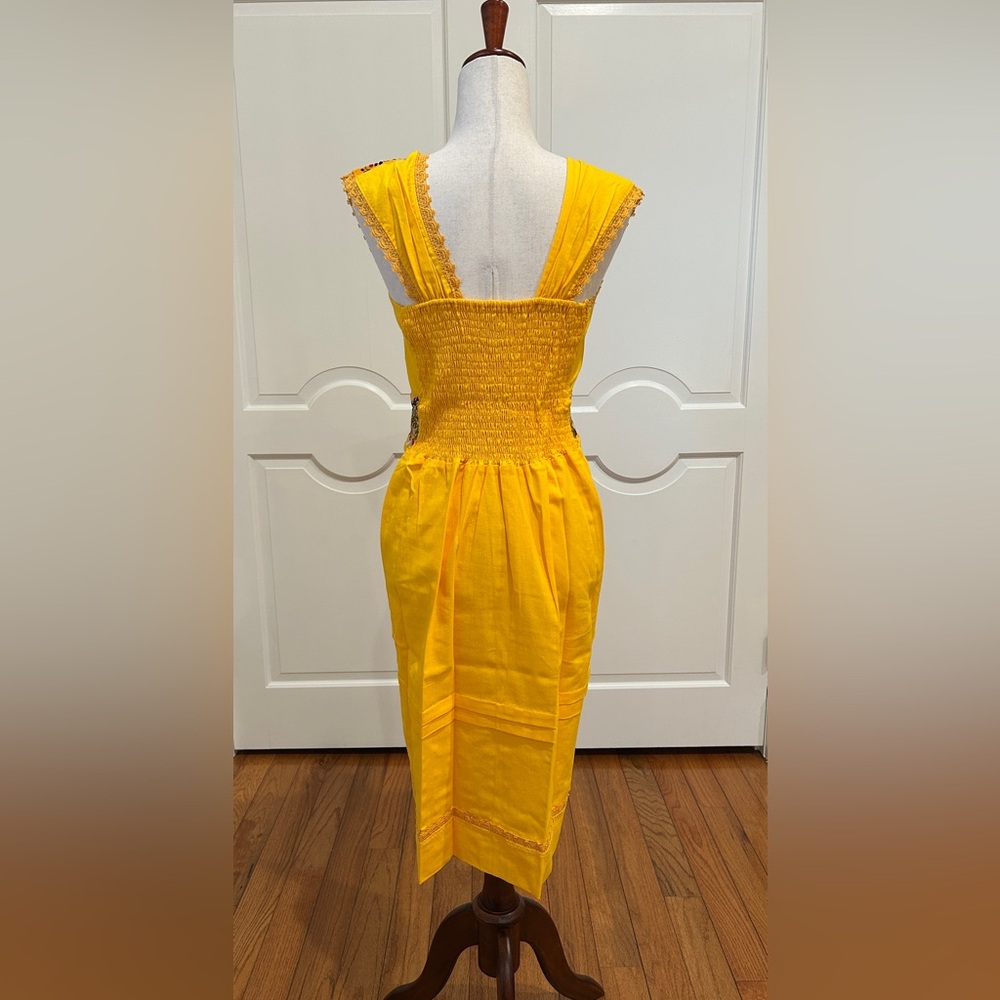 Mexican embroidered dress, hand Embroidered with Cotton threads. - Picture 8 of 8